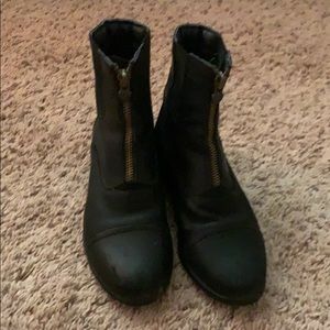 Black riding boots